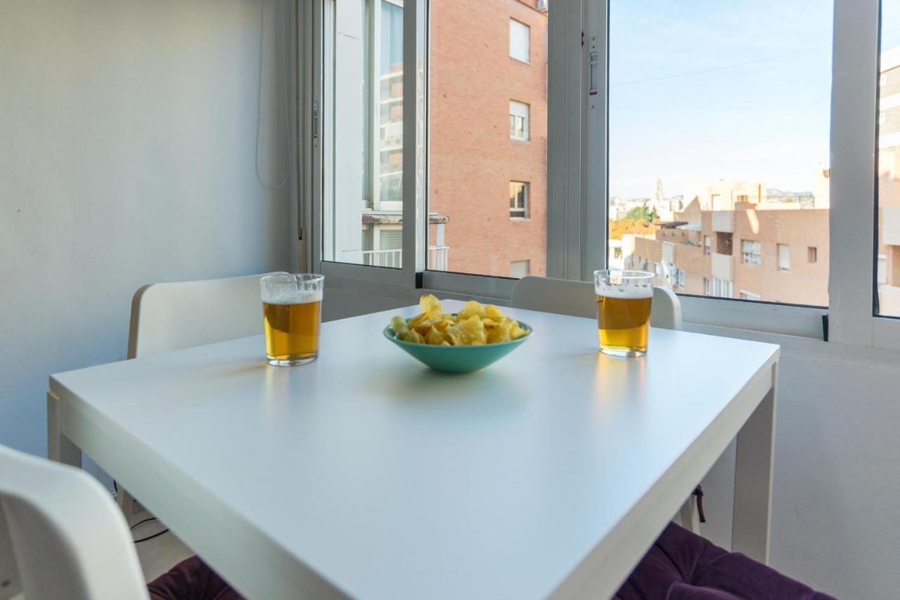 Mp6-Cathedral Views Apt Right On The Beach Apartment Малага Екстериор снимка
